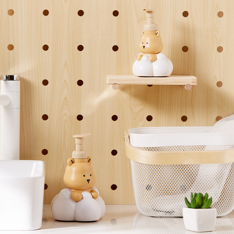 موزع صابون رغوي على شكل دب كرت - مراجعة Bear Canister وسعره